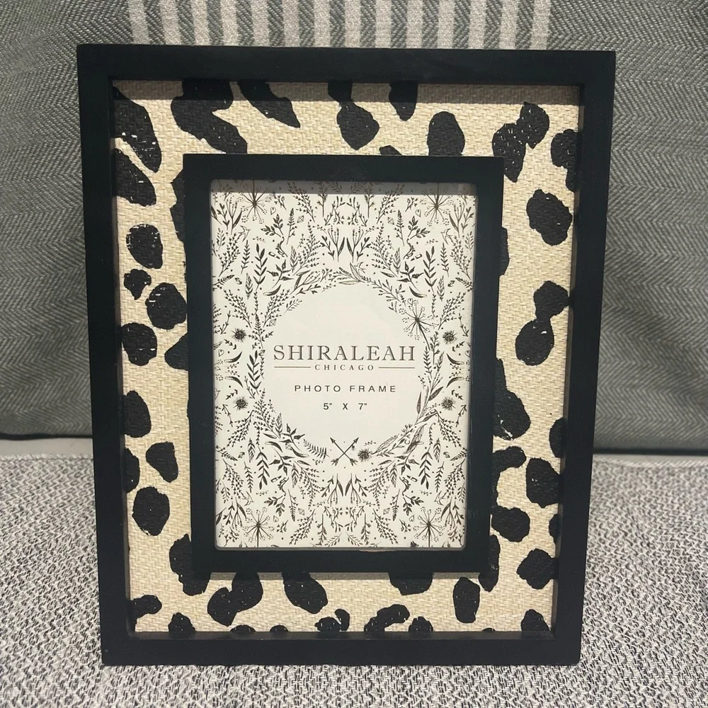 Shiraleah Black and White‎ Leopard Print Photo Frame